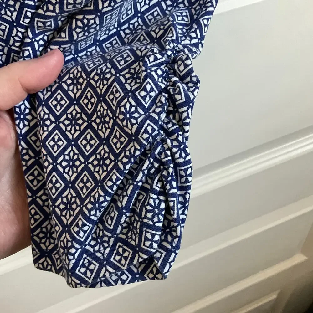 Coolibar UPF 50+ Blue Printed Matiz‎ Ruched Capris - Size Small